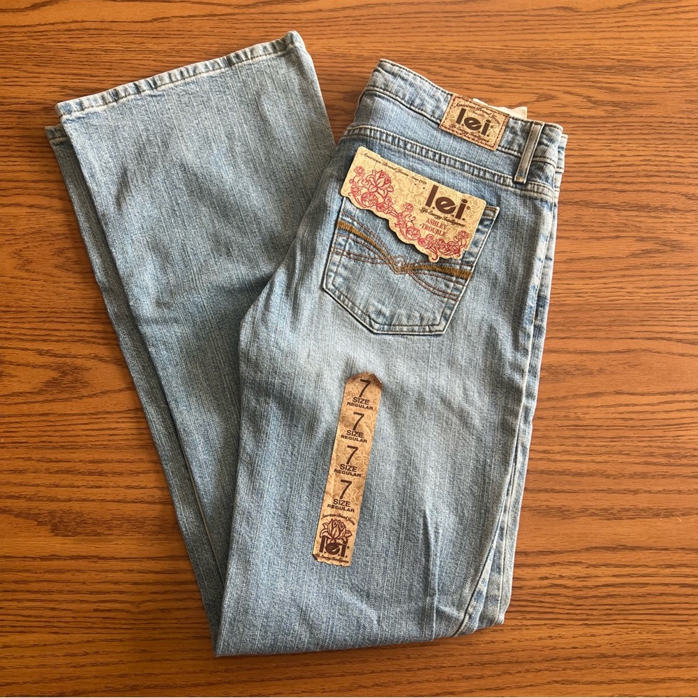 Lei boot cut jeans